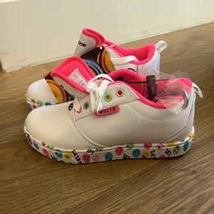 NWT Heelys Pro 25 kids size 3